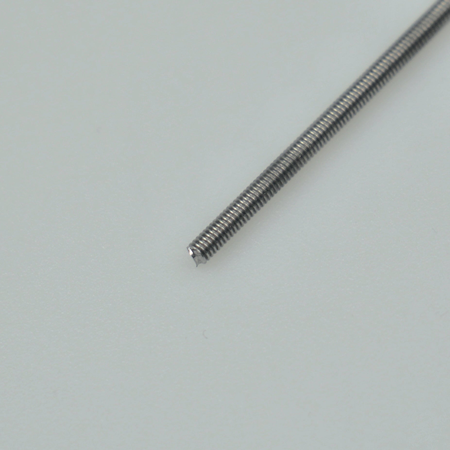 M25 Outside Threaded Rod M2.5 Threaded Steel Rod - 300mm Lengths – The Saber Armory