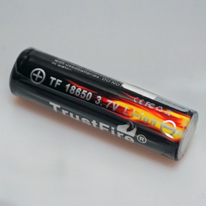 Trustfire 1850 3.7v 2400mAh PCB Protected Removable Lithium Ion Battery